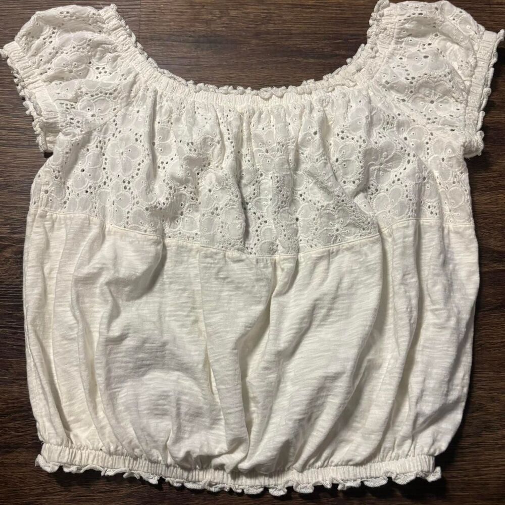 Altar-d-state Women's White and Cream Blouse